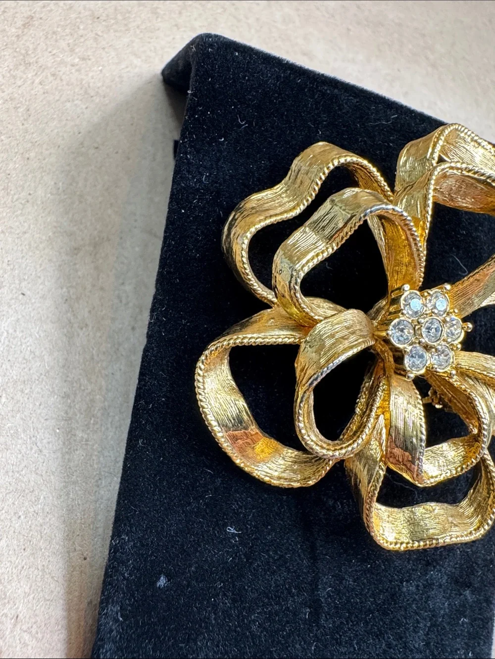 Gold Vintage Flower Brooch with  Crystal Gem Center - Women Jewelry